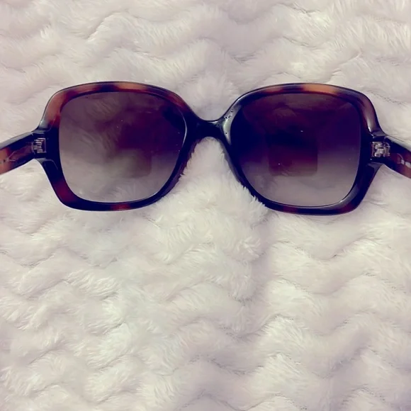 Fendi Vintage Womens Sunglasses Tortoise FS5227 with Fendi  display picture 2